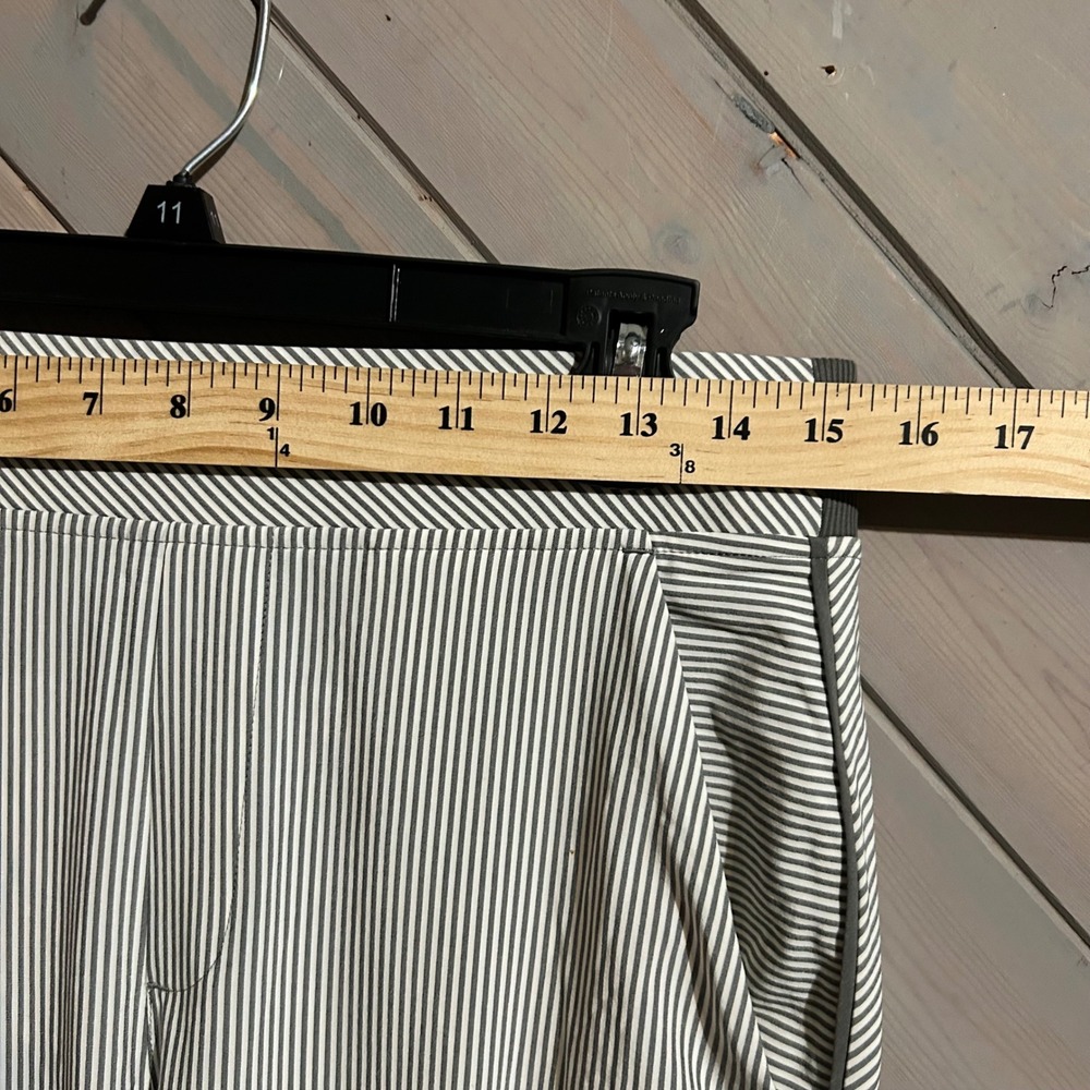 Athleta Striped Trousers Pants Size 8 High Rise Wide Leg‎ Casual Athleisure - Picture 3 of 5